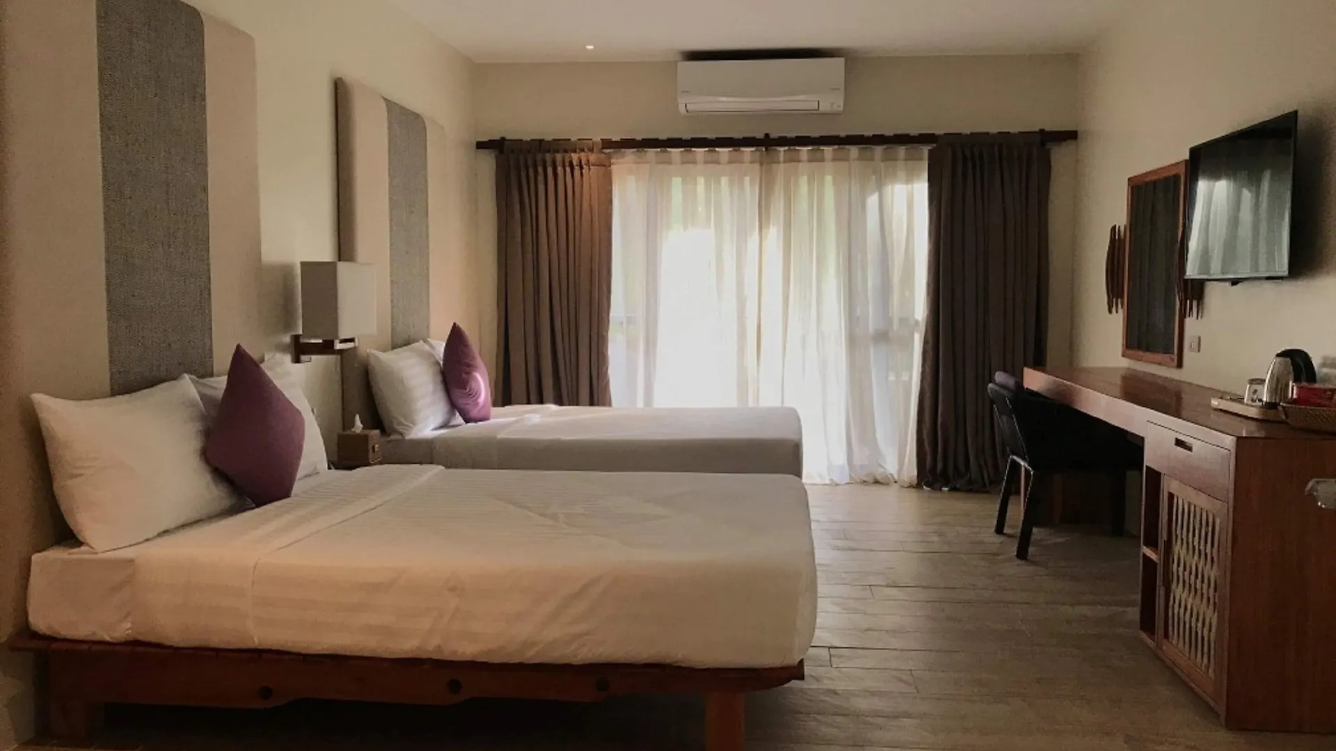 ****  Bluewater Panglao Beach Resort Filipinler