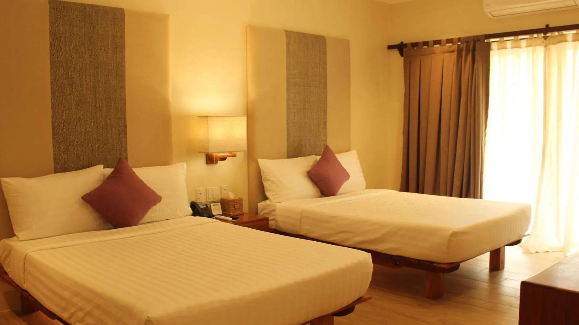 Bluewater Panglao Beach Resort Filipinler