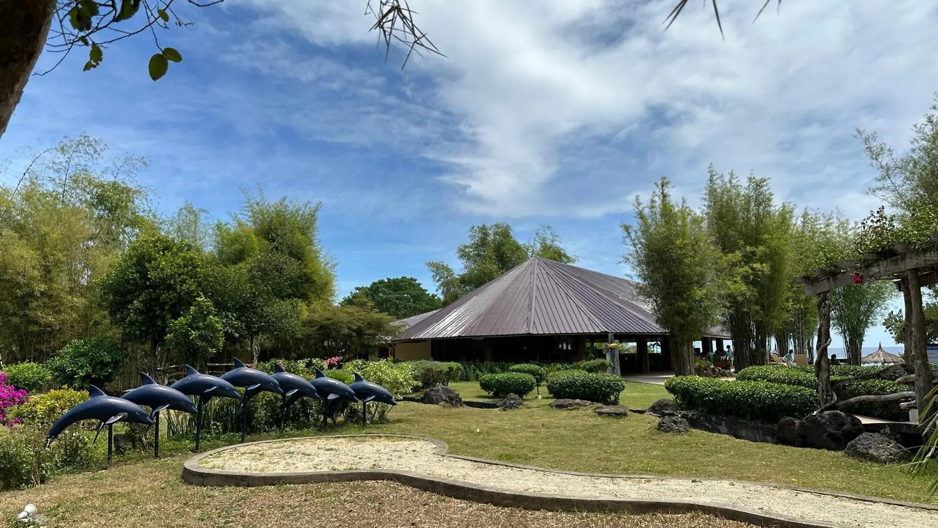 Bluewater Panglao Beach Resort
