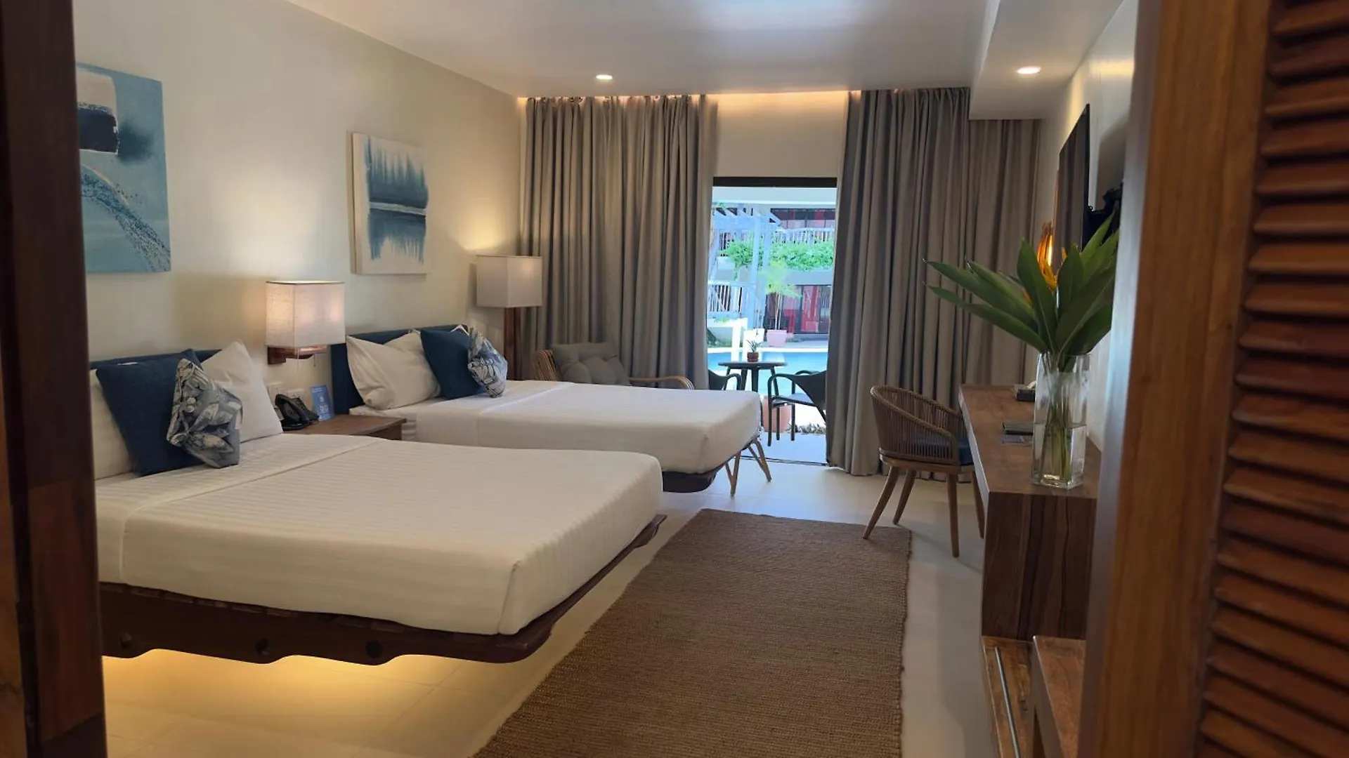 ****  Bluewater Panglao Beach Resort Filipinler