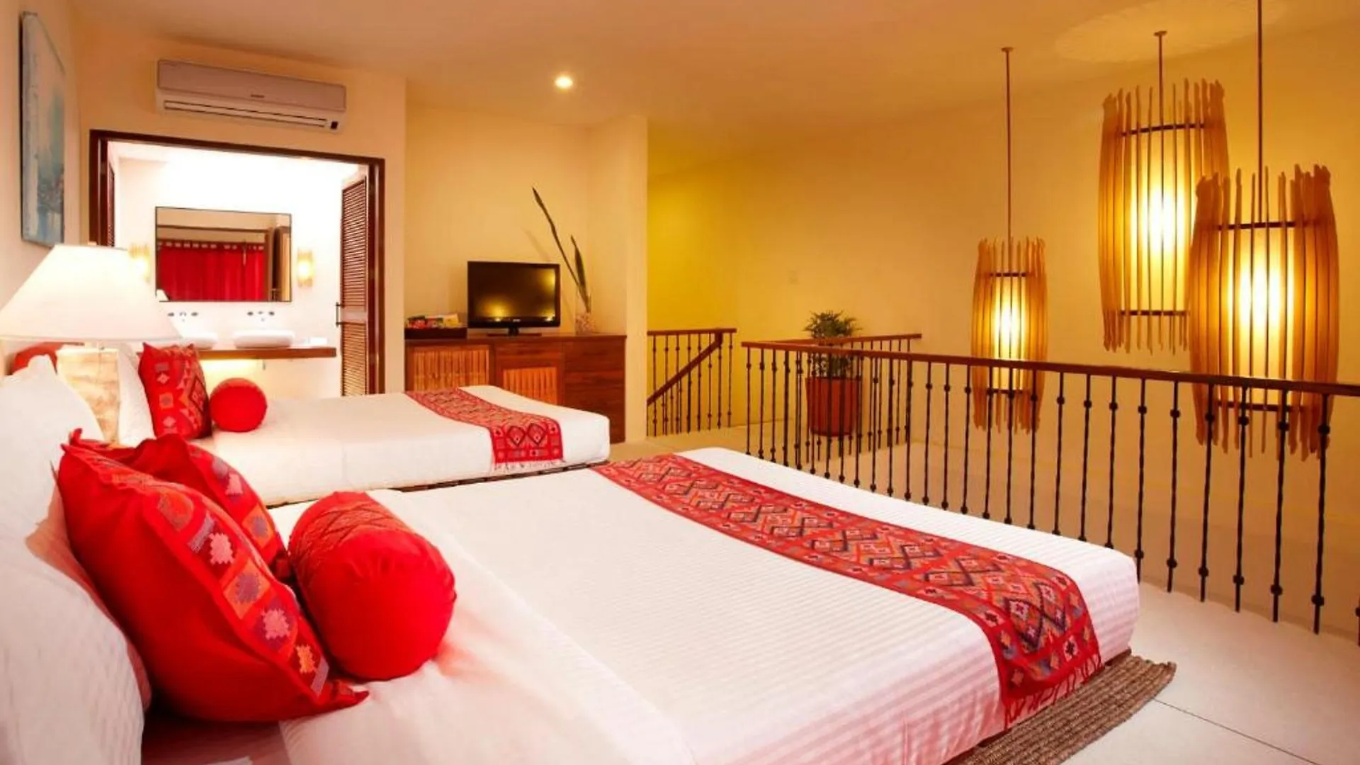 Bluewater Panglao Resort 4*,